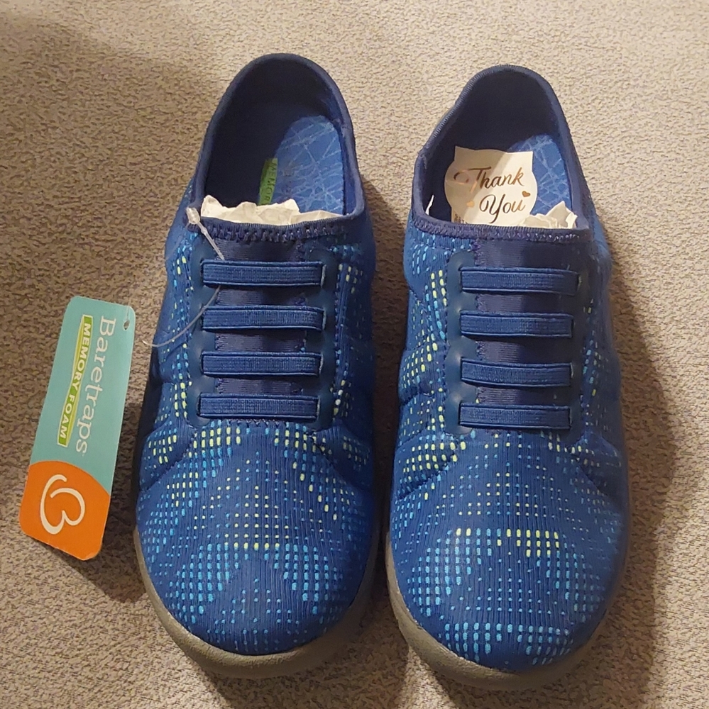 BareTrap Memory Foam Sneakers